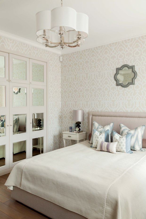 Фотография: Спальня в стиле Классический, Современный, Эклектика, Проект недели, Москва, Дом и дача, Таунхаус, Наталья Тарханова – фото на INMYROOM