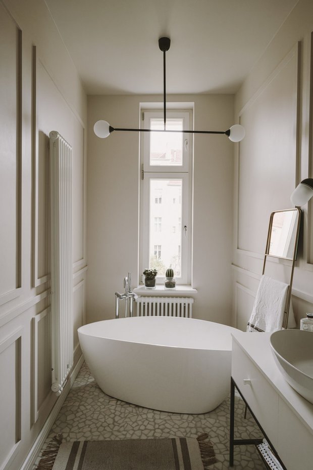 Фотография: Ванная в стиле Скандинавский, Классический, Декор интерьера, Квартира, Белый, Зеленый, Бежевый, Польша, 3 комнаты – фото на INMYROOM