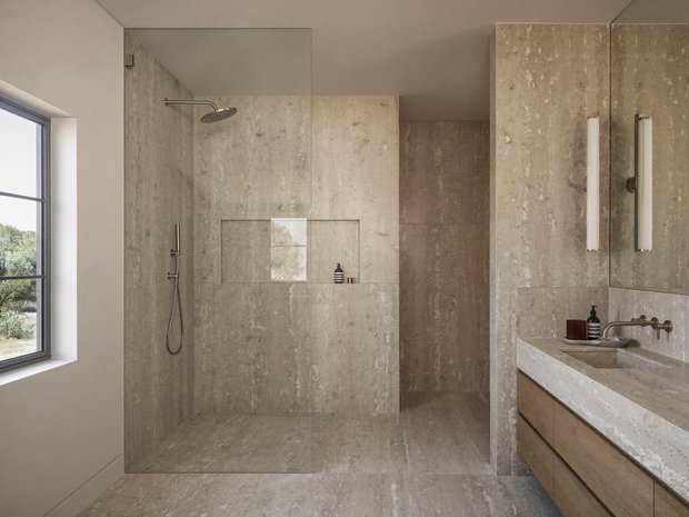 Фото: INMYROOM/higgsfield