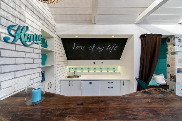 Фотография: Кухня и столовая в стиле Прованс и Кантри, Лофт, Скандинавский, Современный, Интерьер комнат, Дача, Дачный ответ, Мансарда – фото на INMYROOM