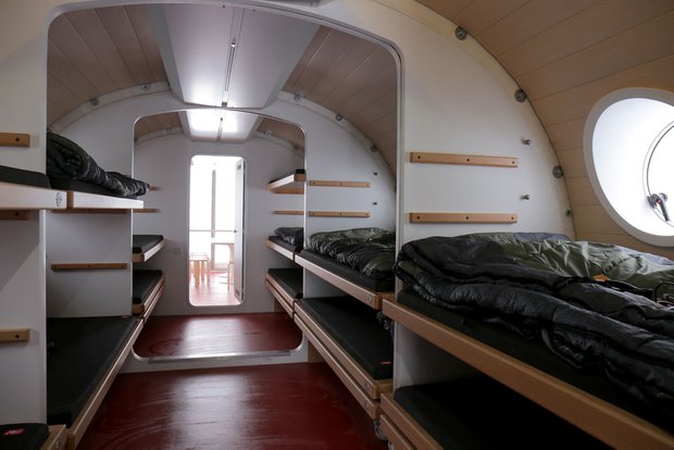 Фотография: Спальня в стиле Современный, Дом, Дома и квартиры – фото на INMYROOM