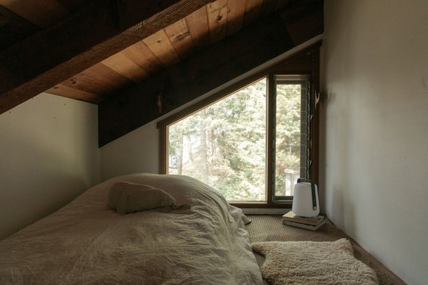 Фотография: Спальня в стиле Минимализм, Прованс и Кантри, Белый, Бежевый, Эко, Дом и дача – фото на INMYROOM