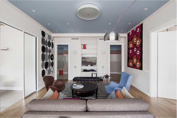 Фотография: Гостиная в стиле Современный, Цвет в интерьере, Советы, Белый, Красный, Бежевый, Серый, Ирина Крашенинникова – фото на INMYROOM