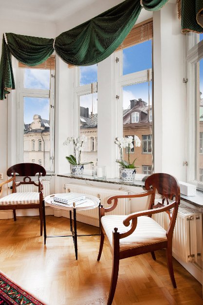 Фотография: Гостиная в стиле Скандинавский, Эклектика, Классический, Малогабаритная квартира, Квартира, Дома и квартиры, Стокгольм – фото на INMYROOM