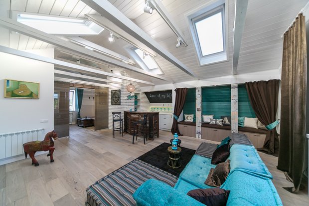 Фотография: Гостиная в стиле Прованс и Кантри, Скандинавский, Современный, Интерьер комнат, Дача, Дачный ответ, Мансарда – фото на INMYROOM