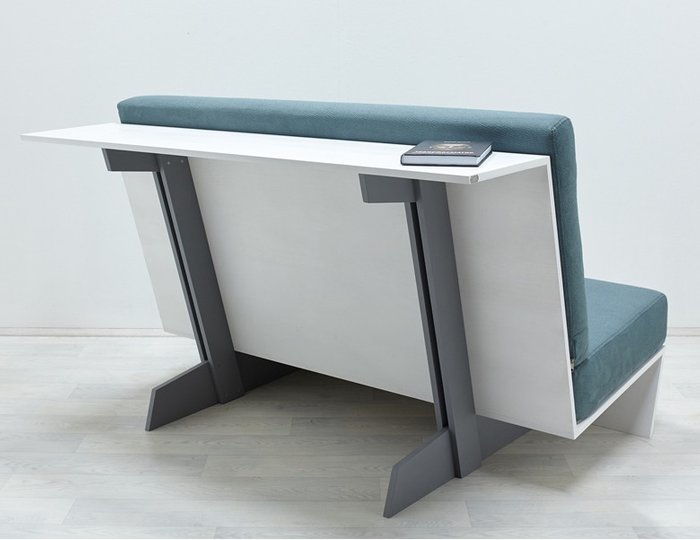 Диван-стол с синими подушками - лучшие Прямые диваны в INMYROOM