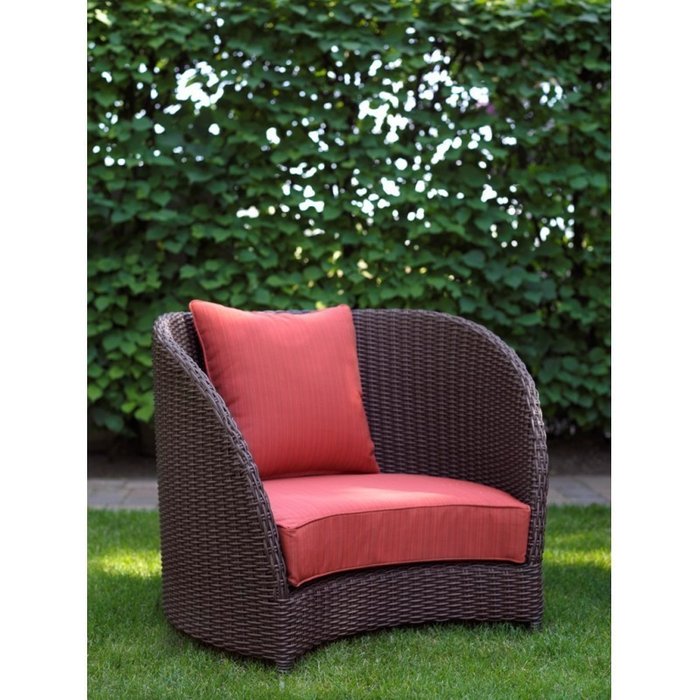Кресло Тюльпан с красными подушками
