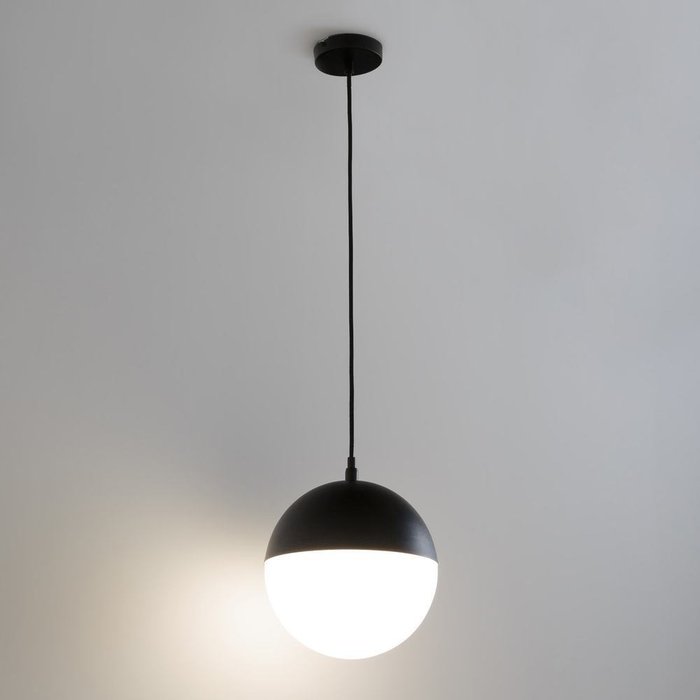Светильник Choupa из металла и опалита   - лучшие Подвесные светильники в INMYROOM