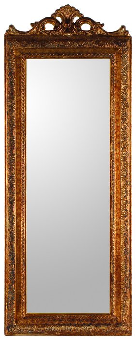 Настенное зеркало в раме золотого цвета 