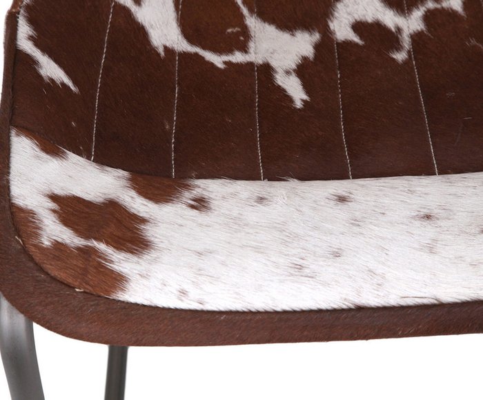 Стул Kenai с сидением из шкуры коровы - купить Обеденные стулья по цене 32900.0