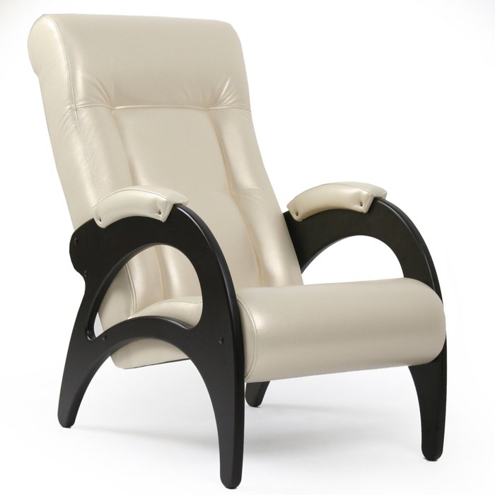 Кресло для отдыха белого цвета