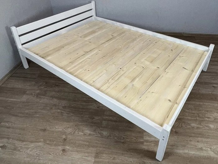 Кровать Классика сосновая сплошное основание 120х200 белого цвета - купить Кровати для спальни по цене 14131.0