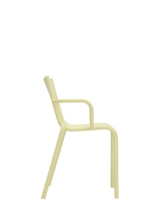Стул Generic желтого цвета  - купить Обеденные стулья по цене 24719.0