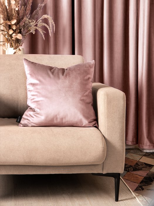 Декоративная подушка Monaco rose 45х45 розового цвета - купить Декоративные подушки по цене 1194.0