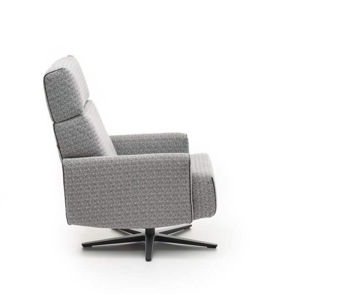 Классическое кресло Cubi King серого цвета - лучшие Интерьерные кресла в INMYROOM