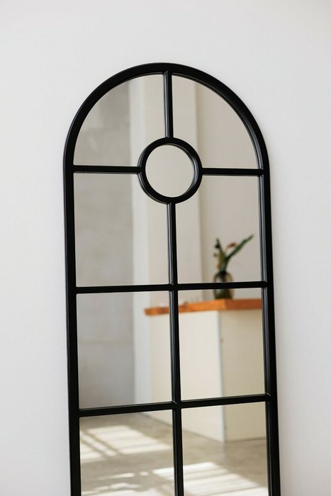 Напольное зеркало Arboleda черного цвета - лучшие Напольные зеркала в INMYROOM