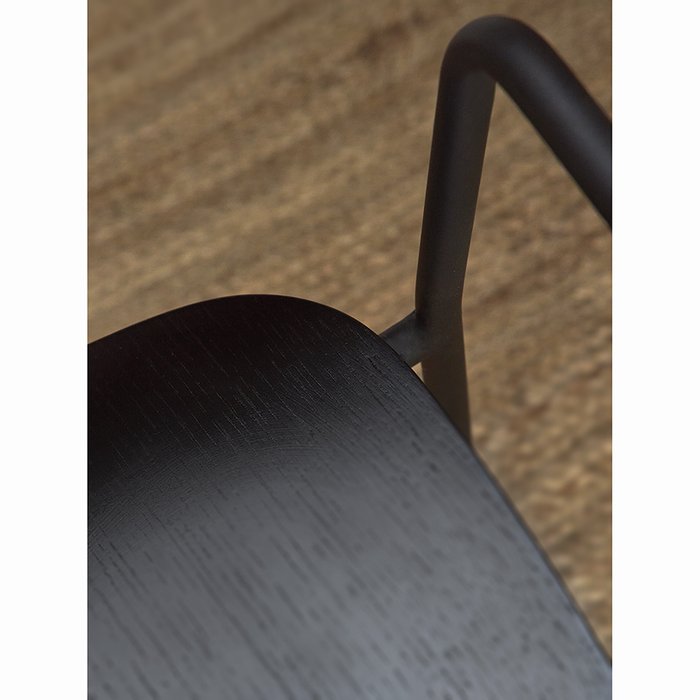 Стул с подлокотниками Torfrid коричневого цвета - лучшие Обеденные стулья в INMYROOM