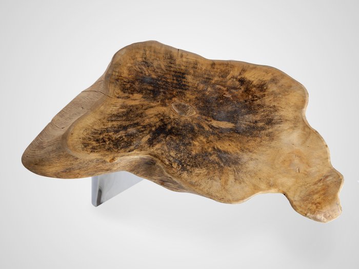 Столик на стальной ножке со столешницей из дерева магнолии   - купить Кофейные столики по цене 42900.0