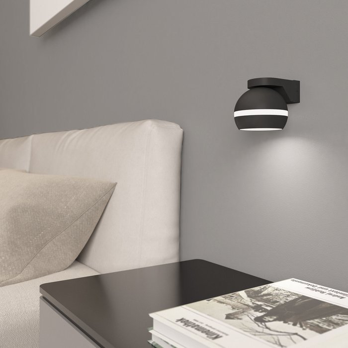 Настенный светильник Cosmo черного цвета - лучшие Бра и настенные светильники в INMYROOM
