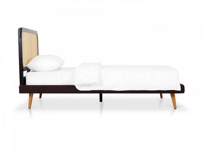 Кровать Male 160х200 коричнево-бежевого цвета - лучшие Кровати для спальни в INMYROOM