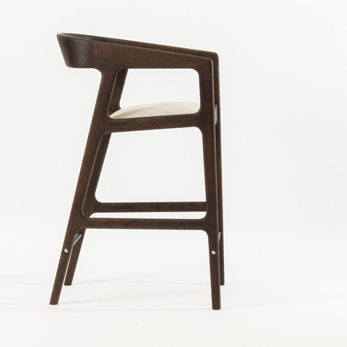 Полубарный стул Речото коричневого цвета - лучшие Барные стулья в INMYROOM