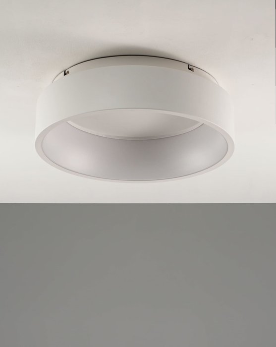 Светодиодный потолочный светильник Piero белого цвета - лучшие Потолочные светильники в INMYROOM