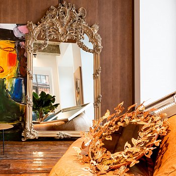 Настенное зеркало Анжелика с золотой патиной - лучшие Настенные зеркала в INMYROOM