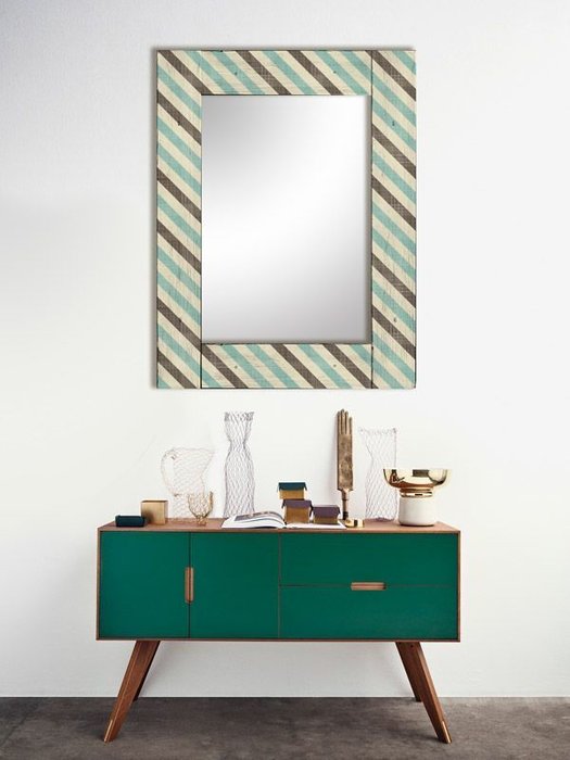 Настенное зеркало Лайнс в раме из массива сосны 75х110 - купить Настенные зеркала по цене 12490.0