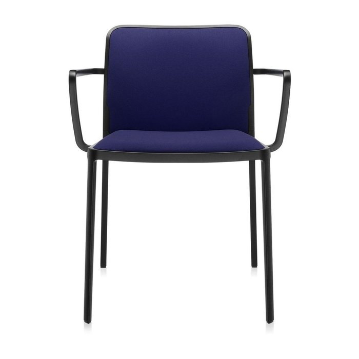 Стул Audrey Soft темно-синего цвета с подлокотниками - купить Обеденные стулья по цене 92158.0