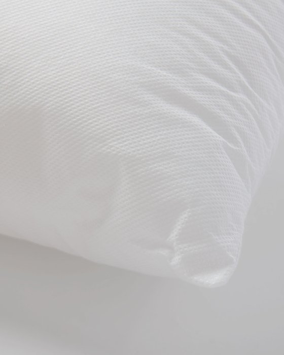 Подушка Zz Filler белого цвета 50x50  - купить Декоративные подушки по цене 1390.0