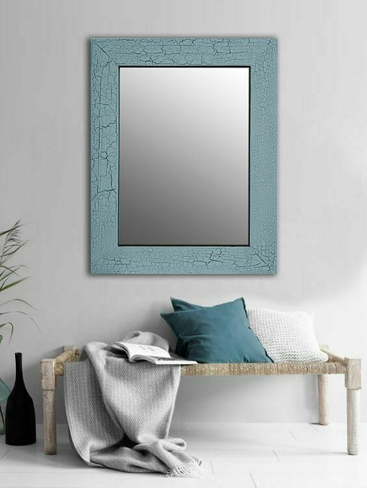 Настенное зеркало Кракелюр 50х65 голубого цвета - лучшие Настенные зеркала в INMYROOM