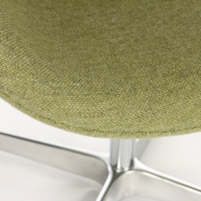 Кресло Swan зеленого цвета - лучшие Интерьерные кресла в INMYROOM