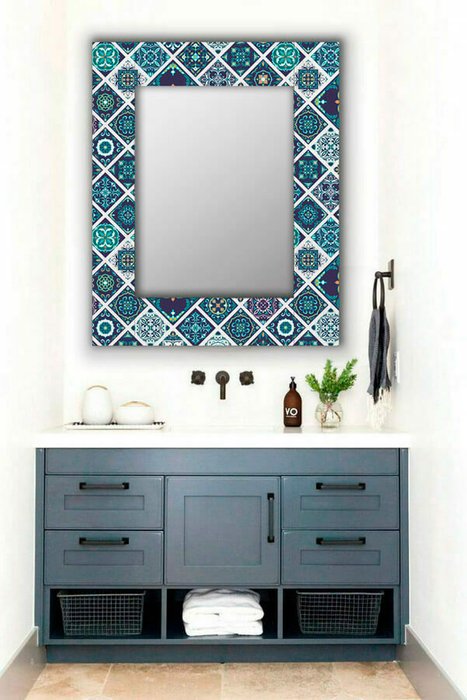 Настенное зеркало Португальская плитка 50х65 голубого цвета - лучшие Настенные зеркала в INMYROOM