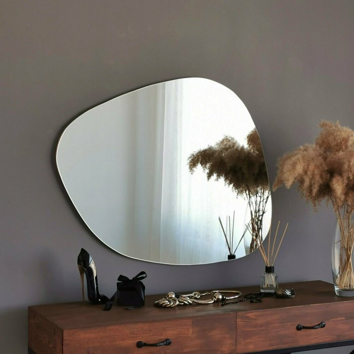 Настенное зеркало 67х85 с основанием белого цвета - купить Настенные зеркала по цене 32215.0