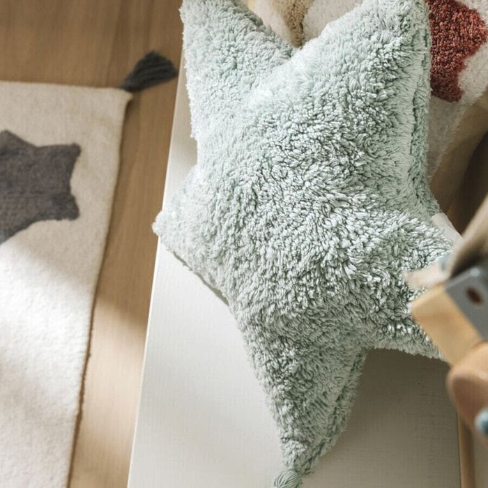 Подушка Kissen Stars - купить Фигуры и статуэтки по цене 9837.0 Подушка Kissen Stars - купить Фигуры и статуэтки по цене 9837.0