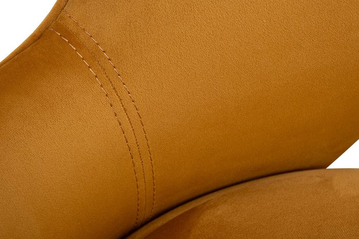 Стул Unico горчичного цвета - лучшие Обеденные стулья в INMYROOM