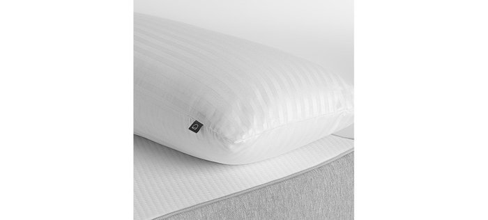 Подушка Nyla белого цвета 75x40 - купить Декоративные подушки по цене 2190.0