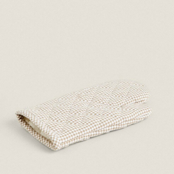 Прихватка для духовки в клетку Gingham - купить Фигуры и статуэтки по цене 3043.0