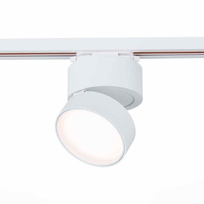 Светильник трековый Luminaire белого цвета