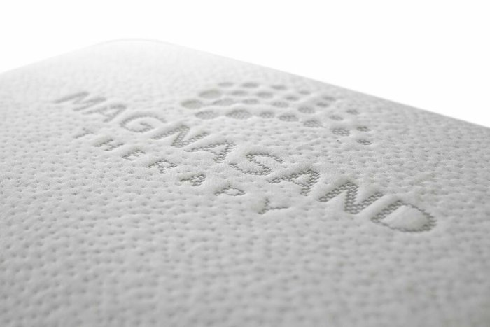 Подушка Magnasand из эластичной пены с магнитным песком серо-белого цвета - купить Подушки для сна по цене 9900.0