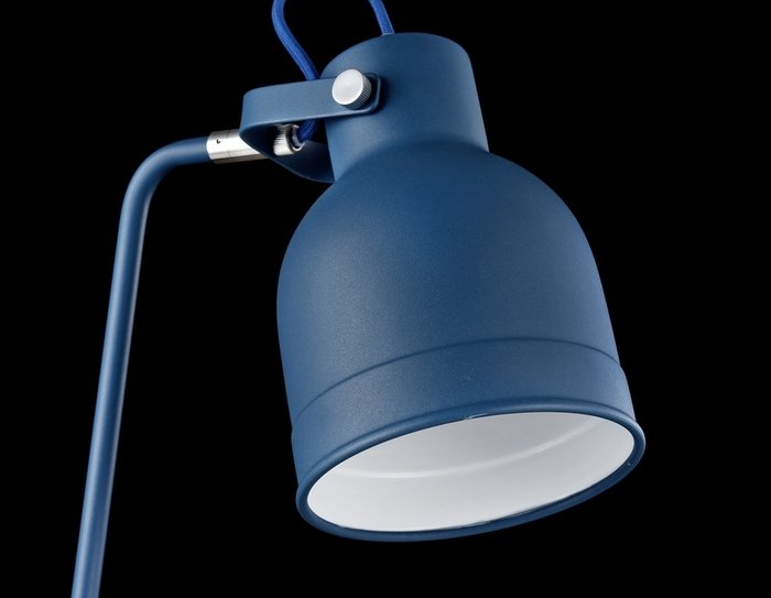 Настольная лампа Maytoni Pixar синего цвета - лучшие Рабочие лампы в INMYROOM
