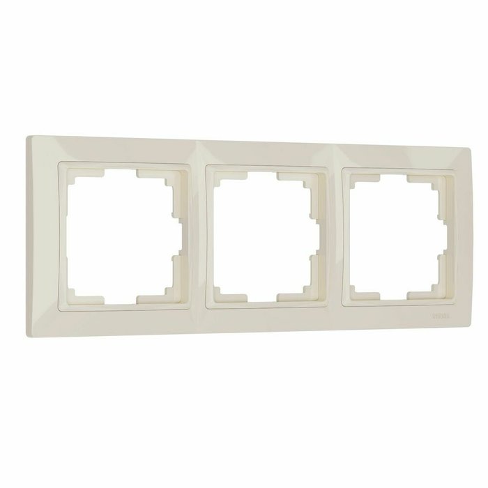 Рамка из пластика на 3 поста Snabb Basic слоновая кость W0032003 Рамка из пластика на 3 поста Snabb Basic слоновая кость W0032003
