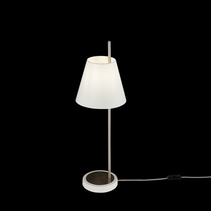 Настольная лампа Tarrasa с белым абажуром - купить Настольные лампы по цене 5900.0