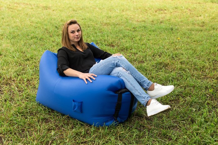 Надувное кресло Air Puf синего цвета - купить Бескаркасная мебель по цене 2590.0