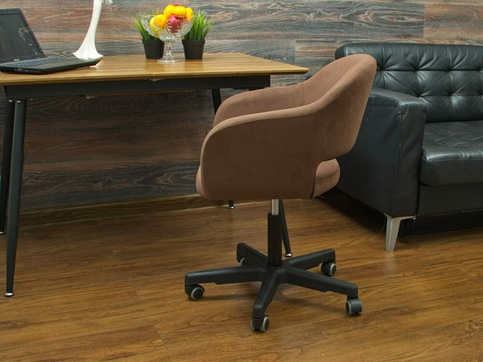 Кресло Бабби коричневого цвета - лучшие Офисные кресла в INMYROOM