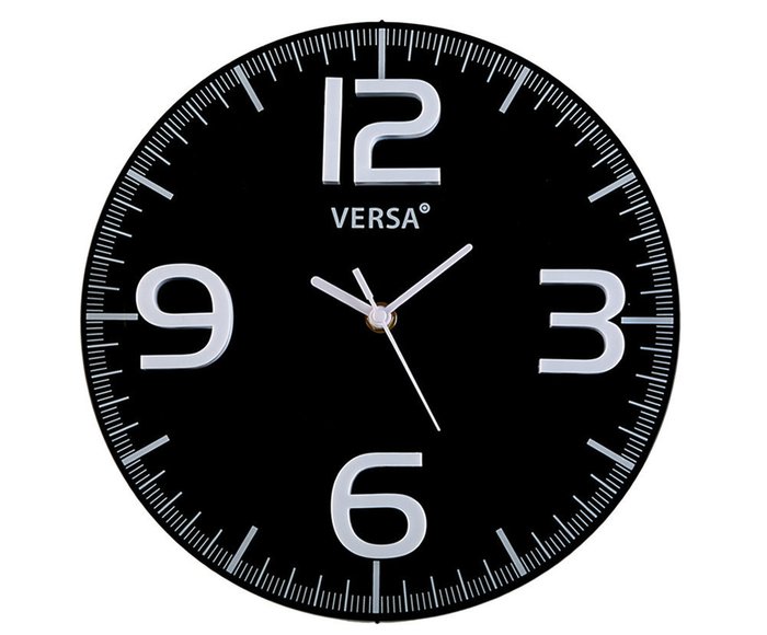 Часы настенные черного цвета с 3-D цифрами