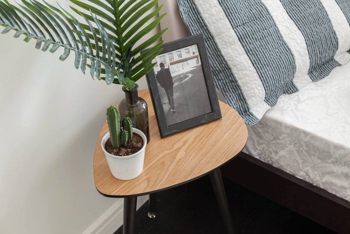 Столик журнальный WOODI "Капля" с ножками из березы - купить Кофейные столики по цене 15100.0 Столик журнальный WOODI "Капля" с ножками из березы - купить Кофейные столики по цене 15100.0