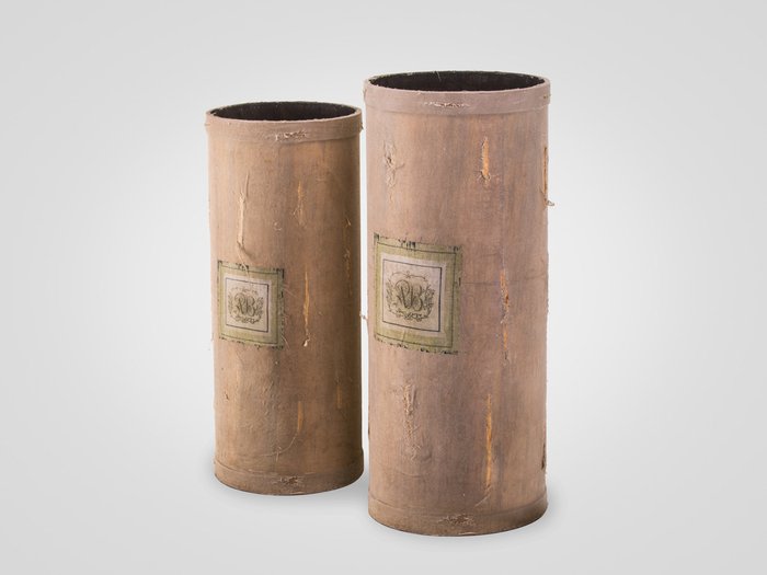 Комплект из двух напольных ваз - купить Вазы  по цене 9290.0