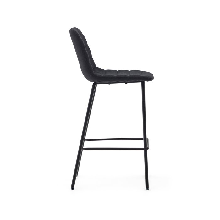 Полубарный стул Zunilda черного цвета - лучшие Барные стулья в INMYROOM