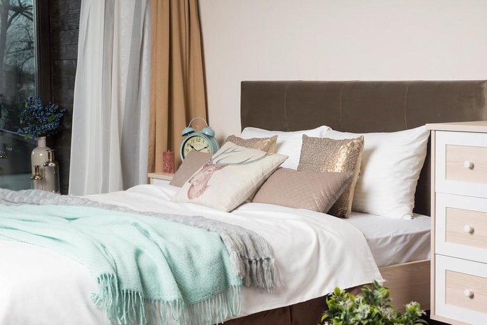 Кровать Queen Anna темно-синего цвета 160x200 - лучшие Кровати для спальни в INMYROOM
